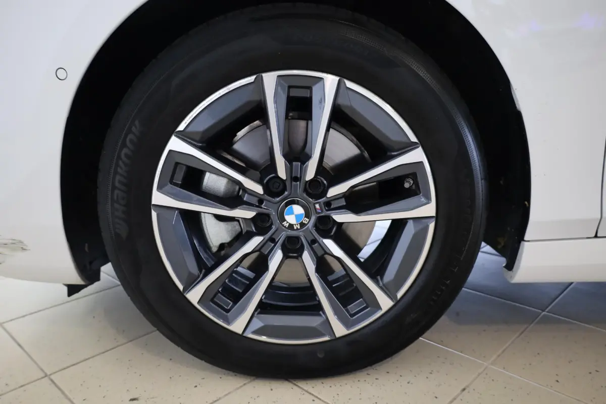 220i | M Sportpakket | Parkeersensoren | Achteruitrij Camera