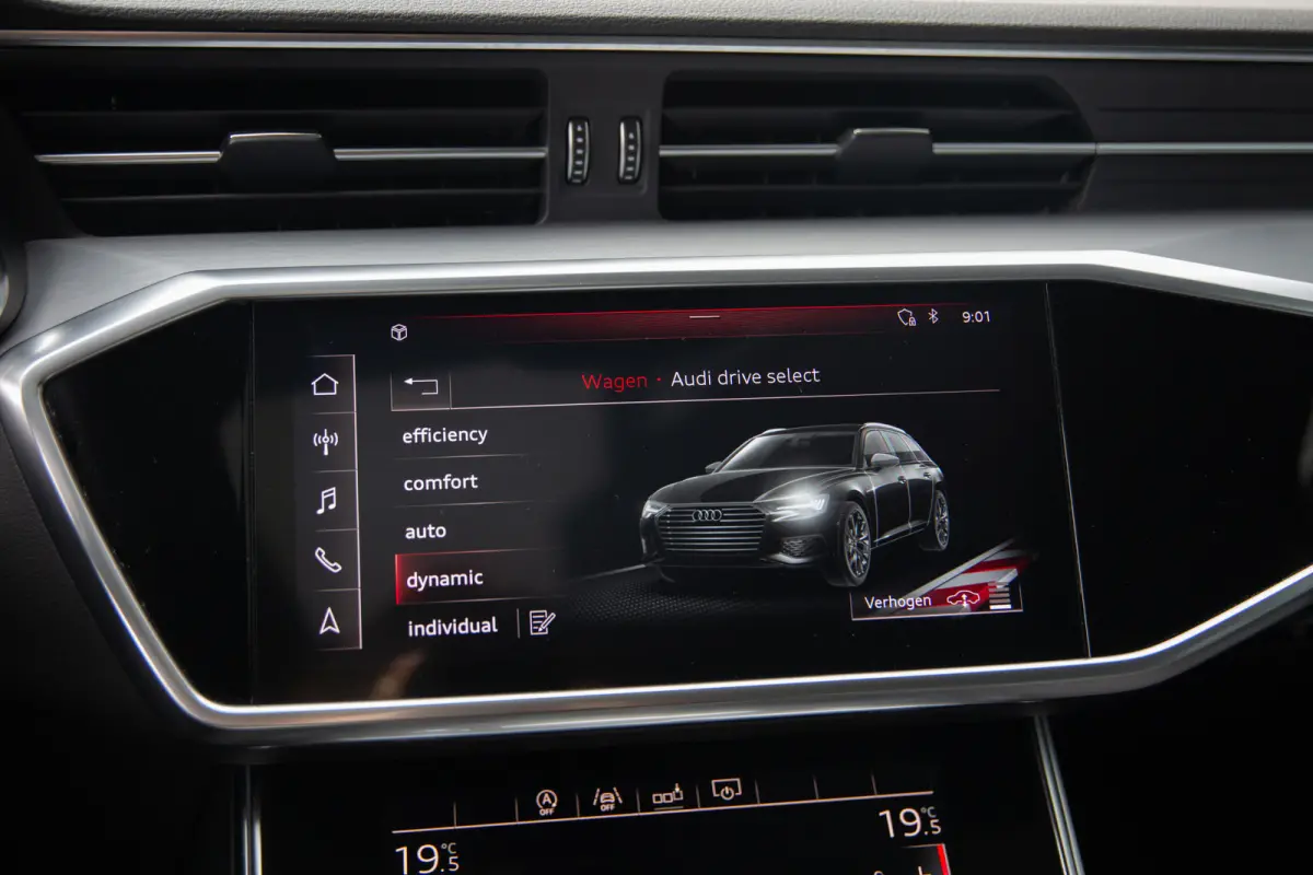50 TDI quattro Design Pro Line Plus S-line , Luchtvering, Trekhaak, Panoramadak, 3D-camera, B&O,