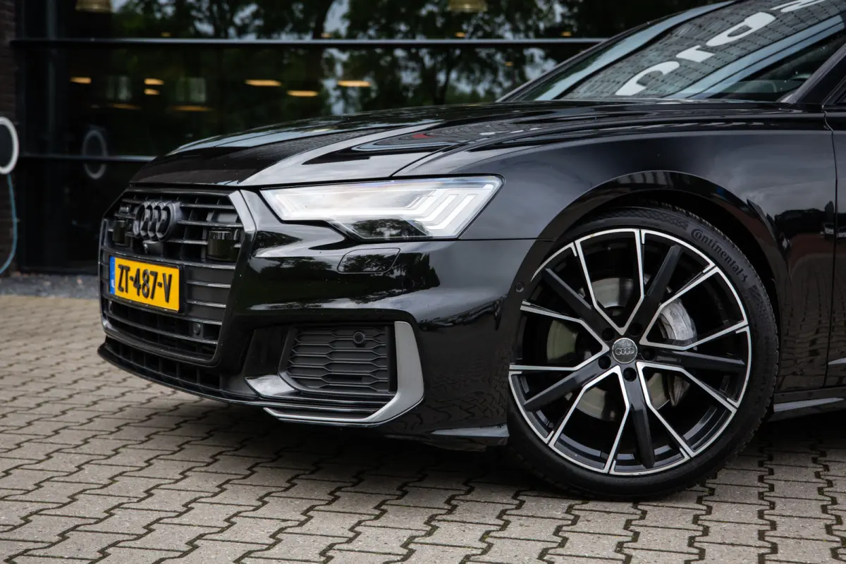 50 TDI quattro Design Pro Line Plus S-line , Luchtvering, Trekhaak, Panoramadak, 3D-camera, B&O,