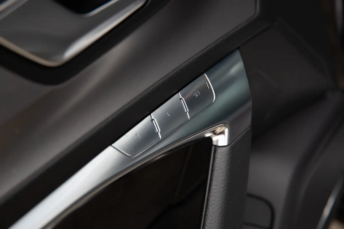 50 TDI quattro Design Pro Line Plus S-line , Luchtvering, Trekhaak, Panoramadak, 3D-camera, B&O,