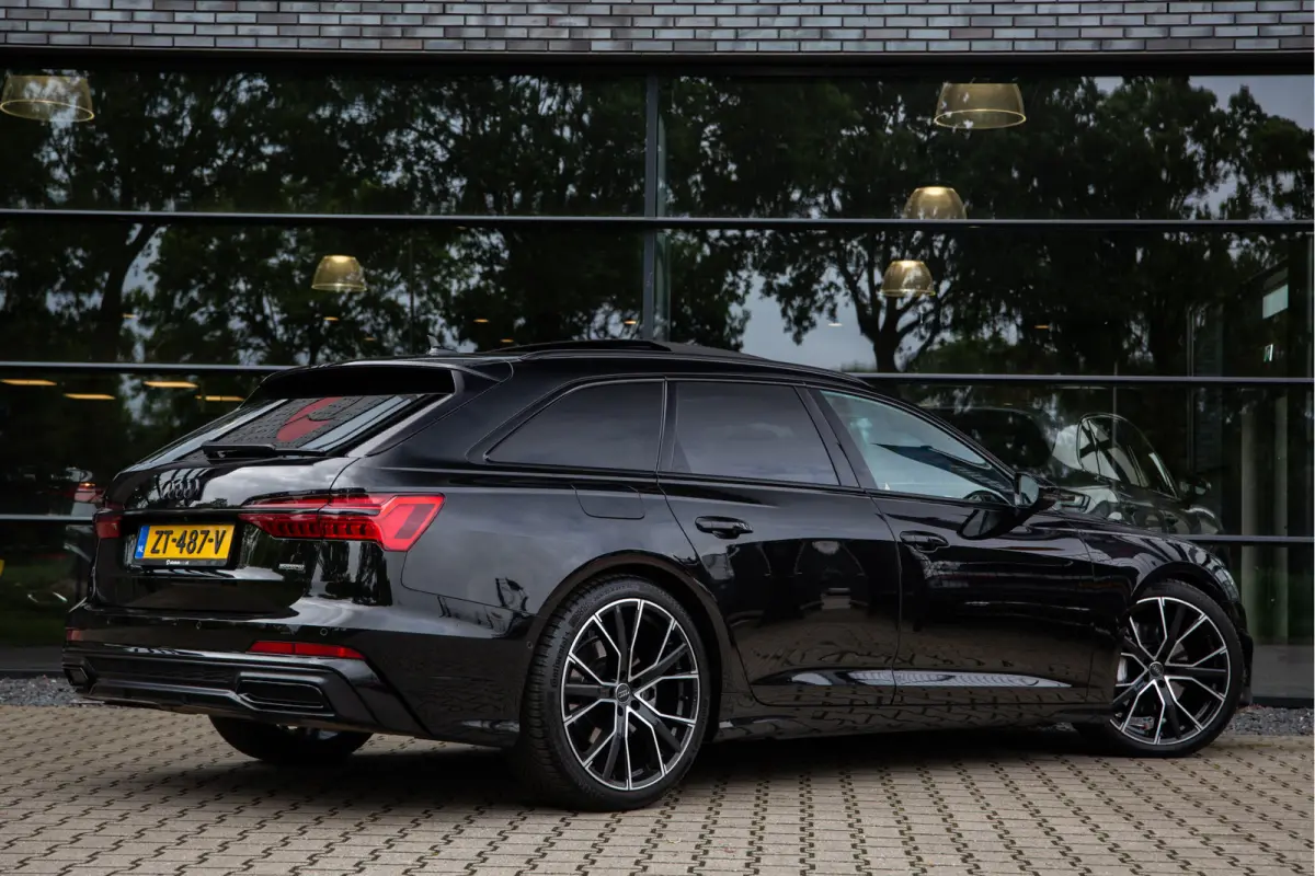 50 TDI quattro Design Pro Line Plus S-line , Luchtvering, Trekhaak, Panoramadak, 3D-camera, B&O,
