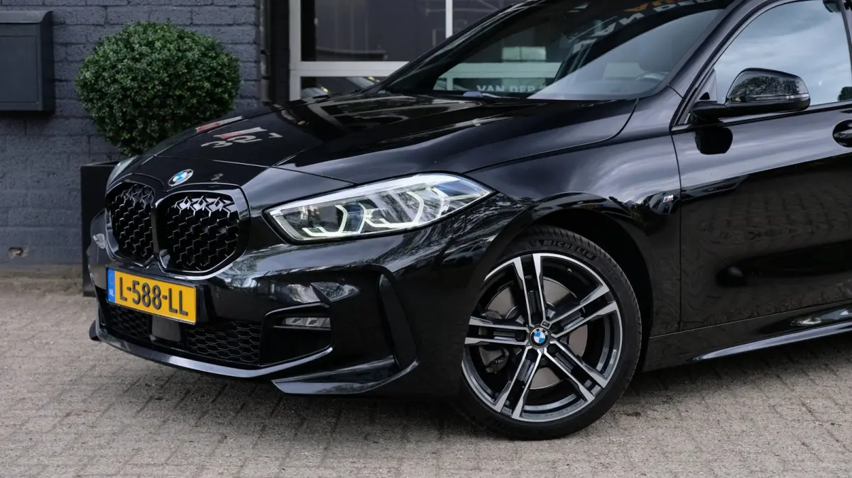 120i M-Sport|Aero Pack|Live Cockpit|Shadow Line