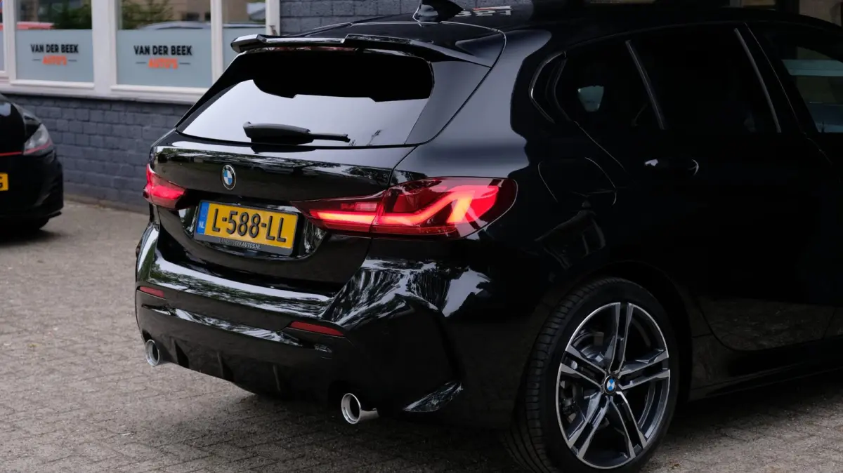 120i M-Sport|Aero Pack|Live Cockpit|Shadow Line
