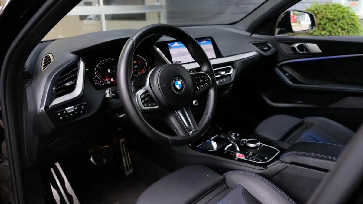 120i M-Sport|Aero Pack|Live Cockpit|Shadow Line