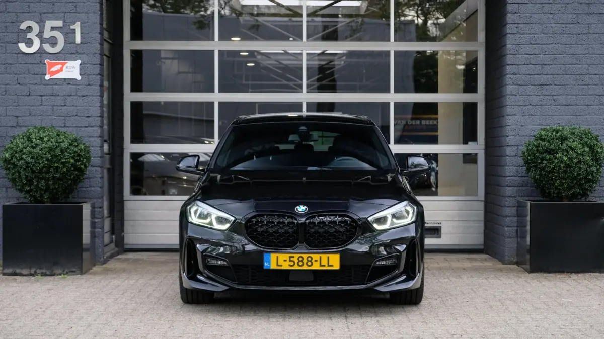 120i M-Sport|Aero Pack|Live Cockpit|Shadow Line