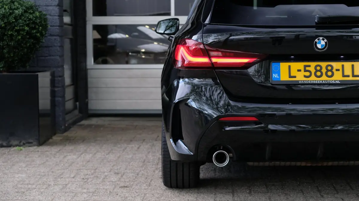 120i M-Sport|Aero Pack|Live Cockpit|Shadow Line