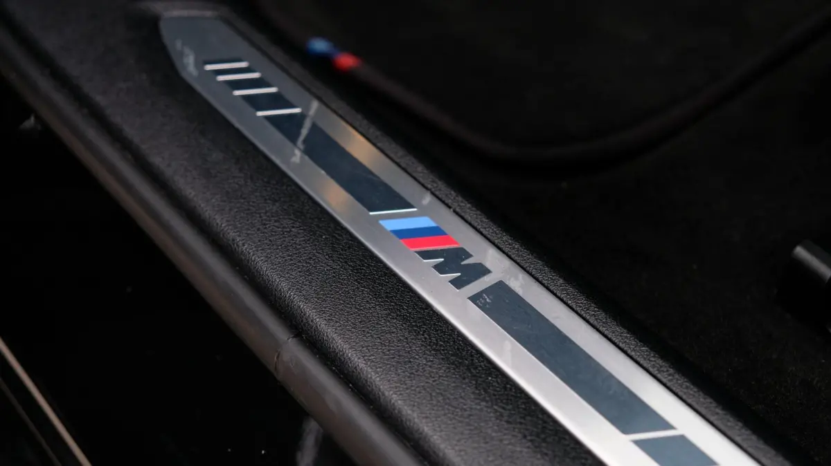 120i M-Sport|Aero Pack|Live Cockpit|Shadow Line