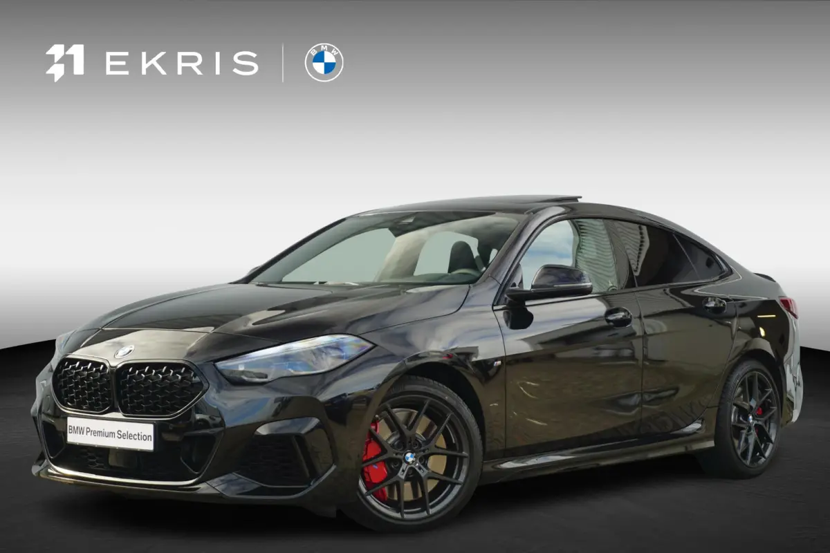 M235i xDrive | Panoramadak / Head-up / Rondomzicht camera's / Elektrische Stoelen met geheugen / Comfort Access |