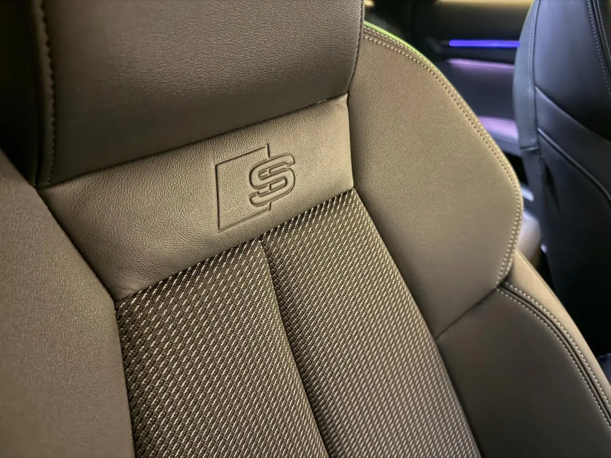 40 TFSI e 2X S-LINE SOH-TEST/V-COCKPIT/DAB/CARPLAY/NAVI/LED/SFEERVERL///