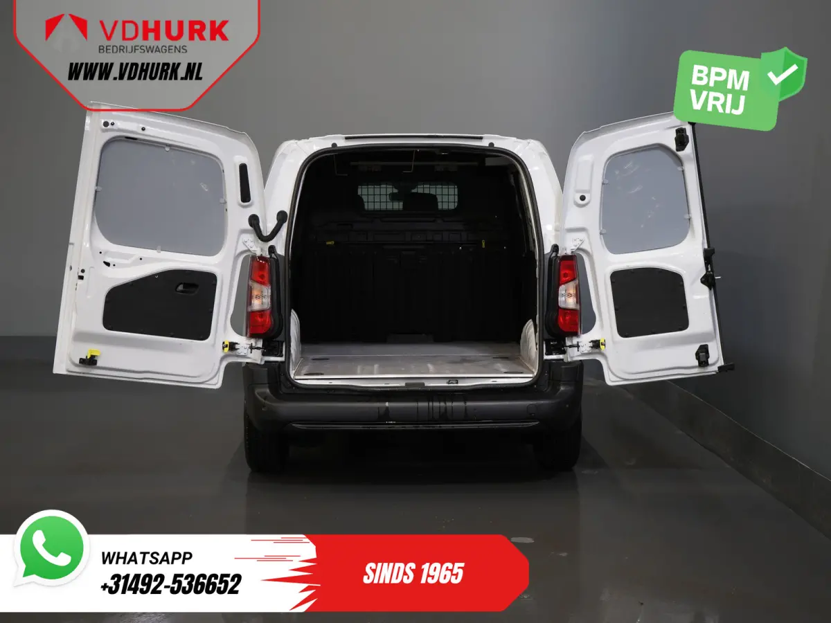 1.5 HDi 100 pk (DEMO) 3 Pers./ CarPlay/ Stoelverw./ Camera/ PDC/ Cruise/ Airco