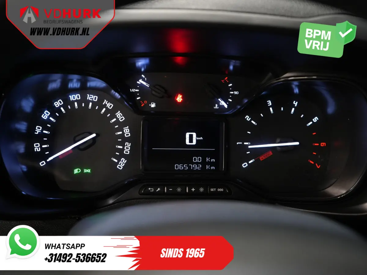 1.5 HDi 100 pk (DEMO) 3 Pers./ CarPlay/ Stoelverw./ Camera/ PDC/ Cruise/ Airco