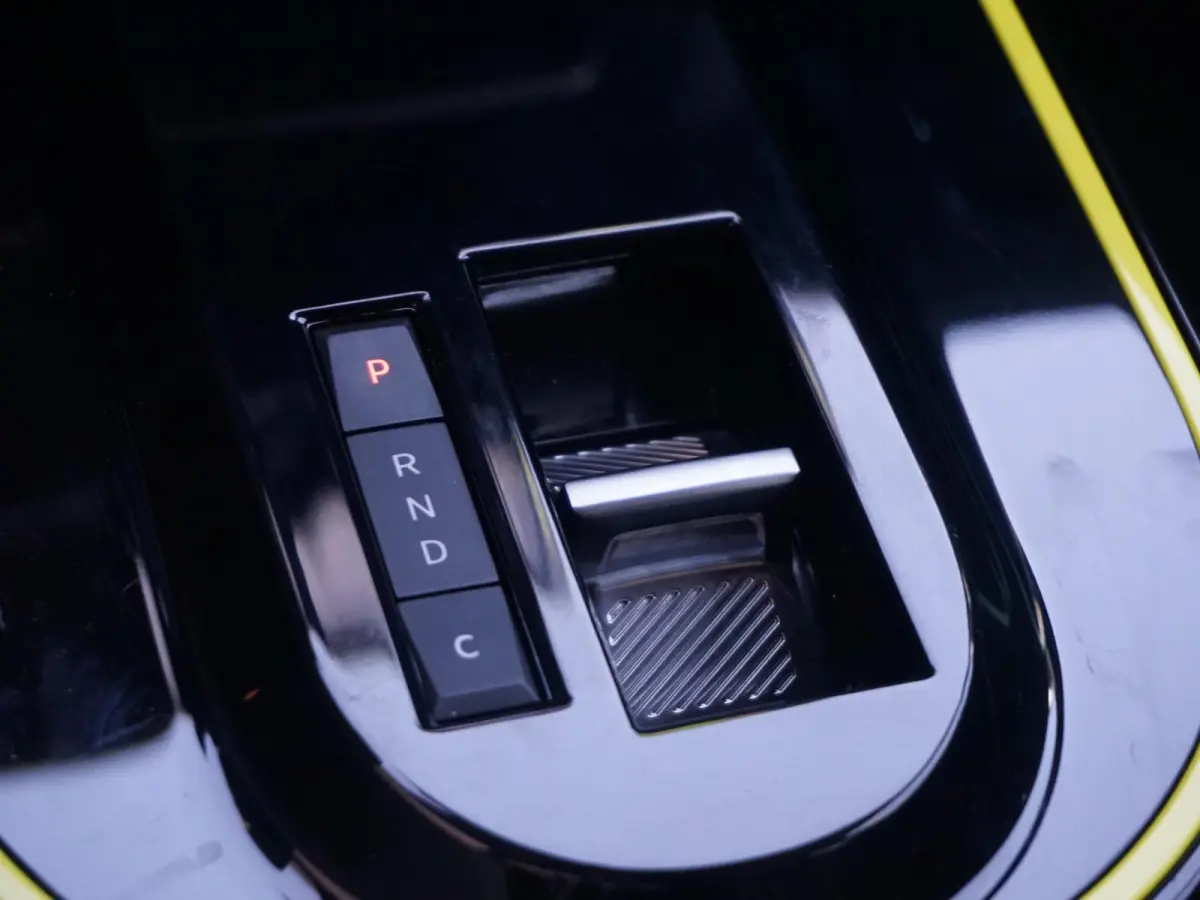 La Prima 7,4 kW 44 kWh | Uit voorraad leverbaar | Clima | Cruise | Camera | Apple Carplay | 17" | Navi
