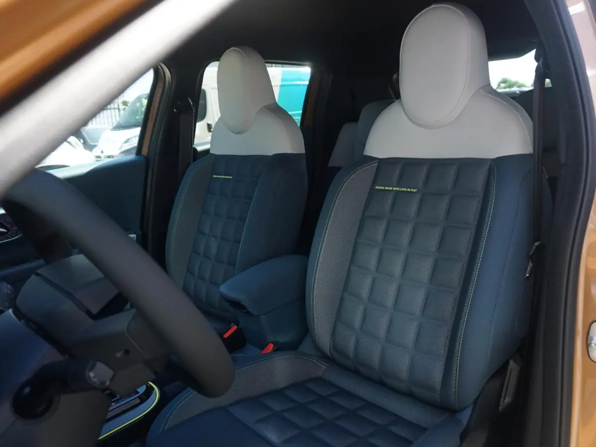 La Prima 7,4 kW 44 kWh | Uit voorraad leverbaar | Clima | Cruise | Camera | Apple Carplay | 17" | Navi