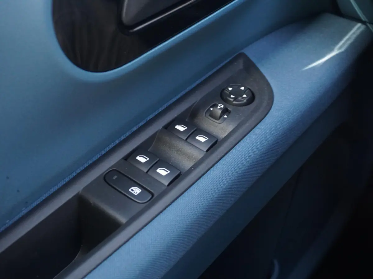 La Prima 7,4 kW 44 kWh | Uit voorraad leverbaar | Clima | Cruise | Camera | Apple Carplay | 17" | Navi