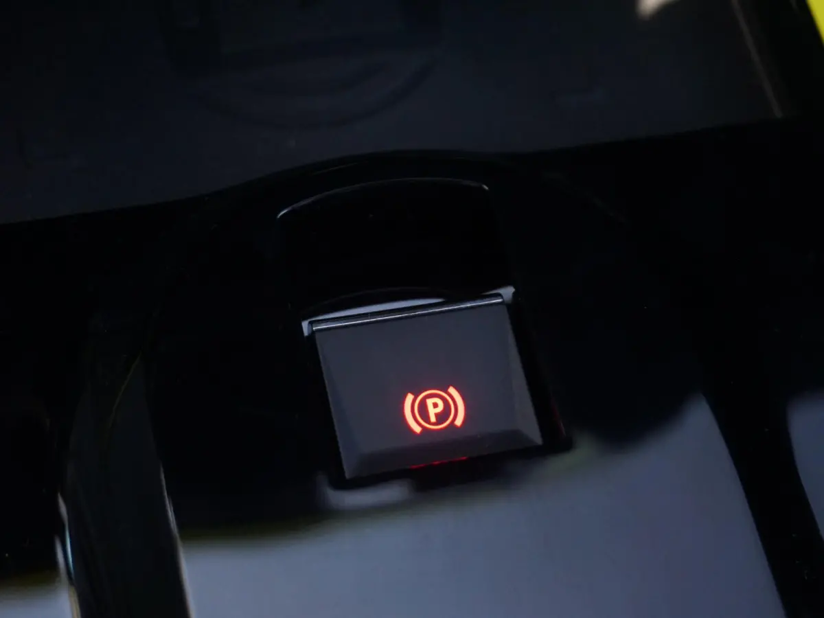 La Prima 7,4 kW 44 kWh | Uit voorraad leverbaar | Clima | Cruise | Camera | Apple Carplay | 17" | Navi