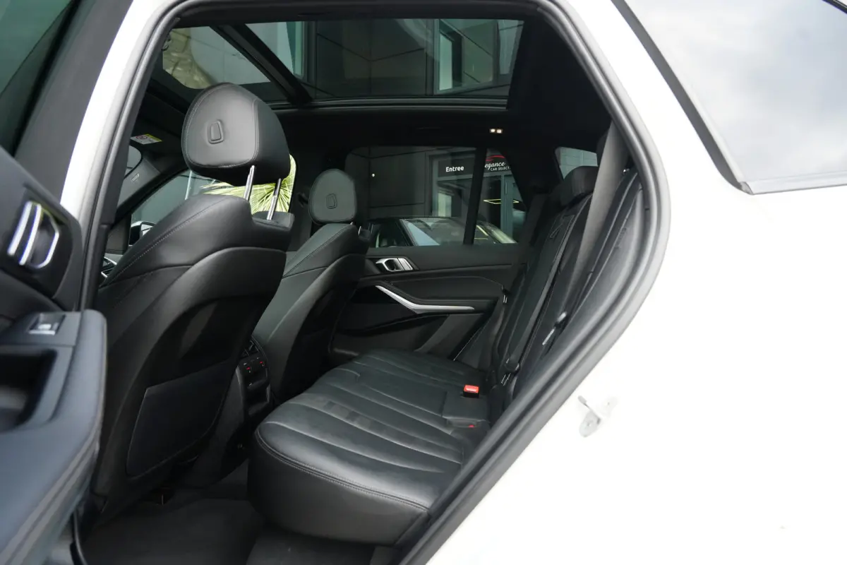 M50i M Sport High Executive 531pk Panoramadak/360Camera/Maxton