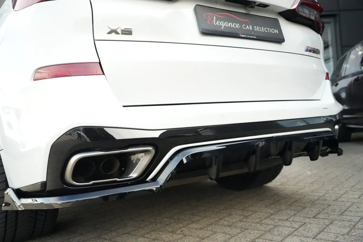 M50i M Sport High Executive 531pk Panoramadak/360Camera/Maxton