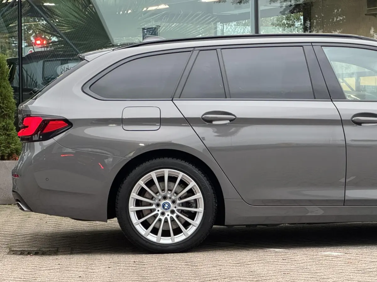 530e Business Edition Plus 2021 Berninagrau