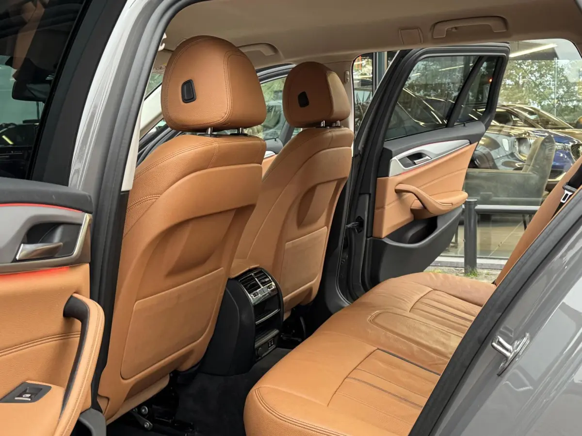 530e Business Edition Plus 2021 Berninagrau
