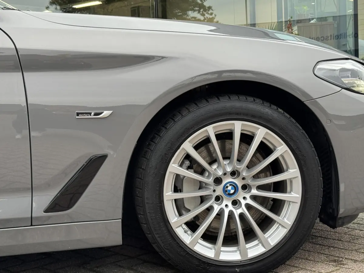 530e Business Edition Plus 2021 Berninagrau