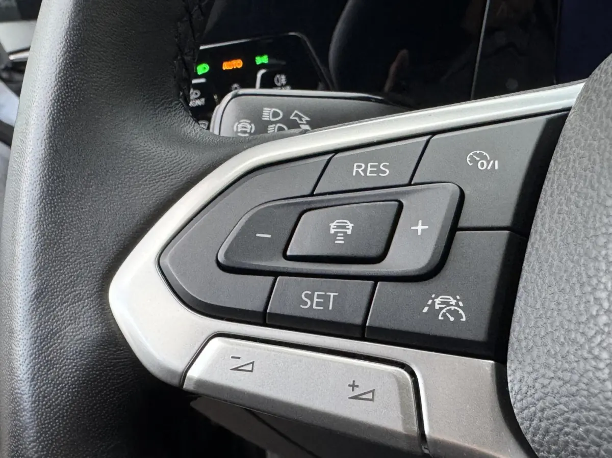 VIII 1.5 TSI Style hb 5drs 2020 Virtueel Navi