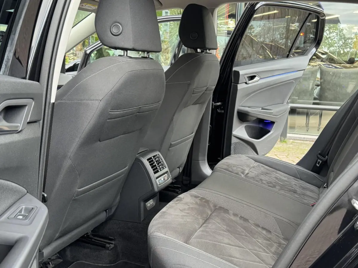 VIII 1.5 TSI Style hb 5drs 2020 Virtueel Navi