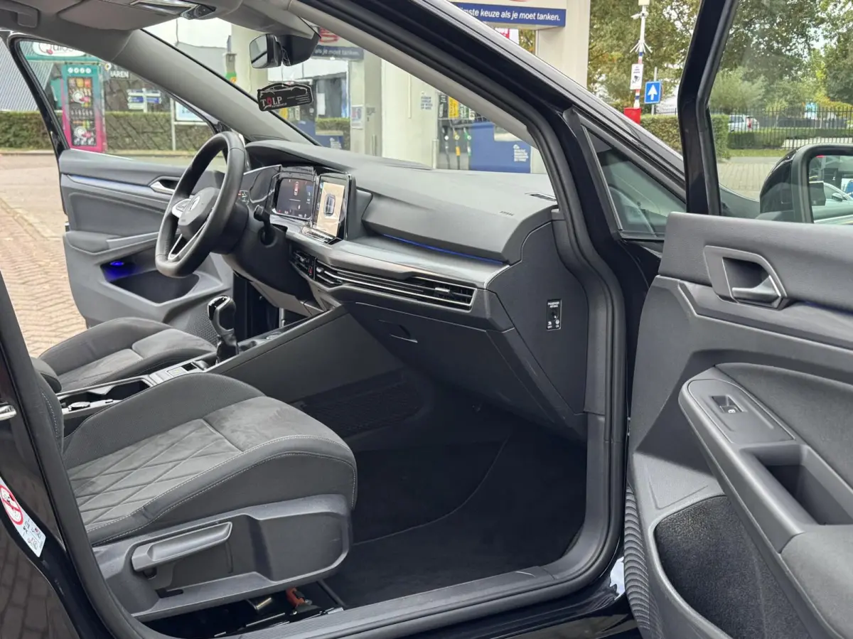 VIII 1.5 TSI Style hb 5drs 2020 Virtueel Navi
