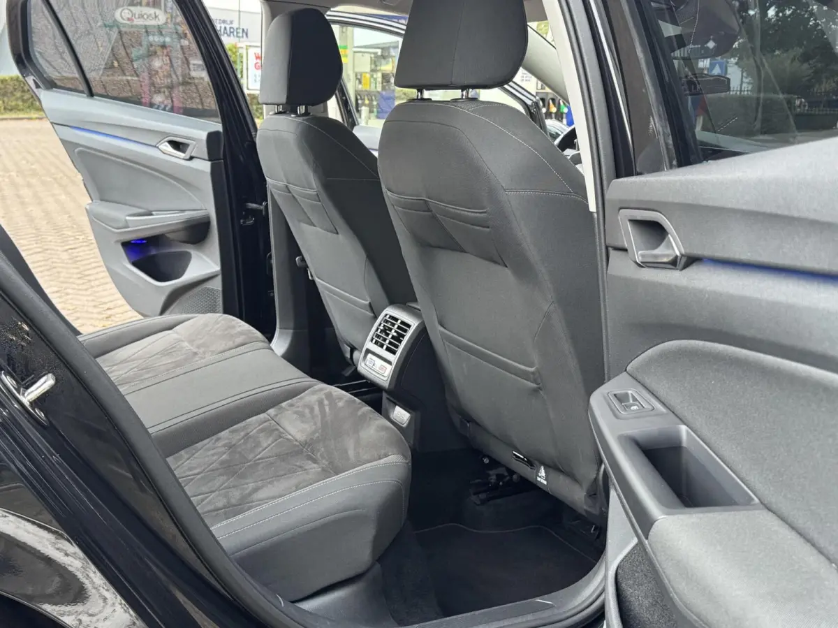 VIII 1.5 TSI Style hb 5drs 2020 Virtueel Navi
