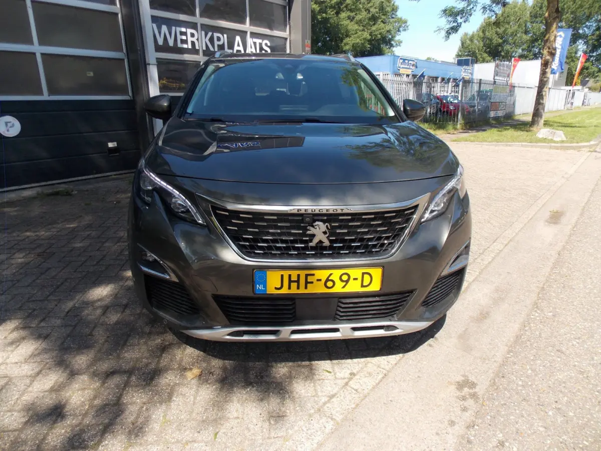 1.2 PureTech Allure Automaat Airco Elek Pakket 7 personen 5deurs 2017bj GARANTIE