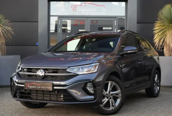 1.0 TSI R-Line | 110 PK | Navigatie | Adaptieve cruise control | Stoelverwarming | Volkswagen Taigo R-Line met 110 PK, voorzien van een 1.0-liter 3-cilinder TSI-benzinemotor, navigatiesystee