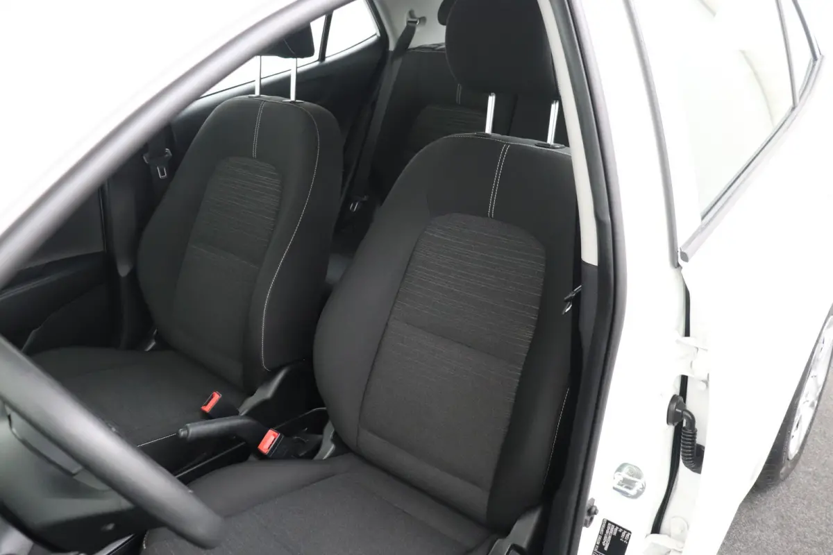 1.0 CVVT ComfortLine 5P. Airco Bluetooth Comfort Pack