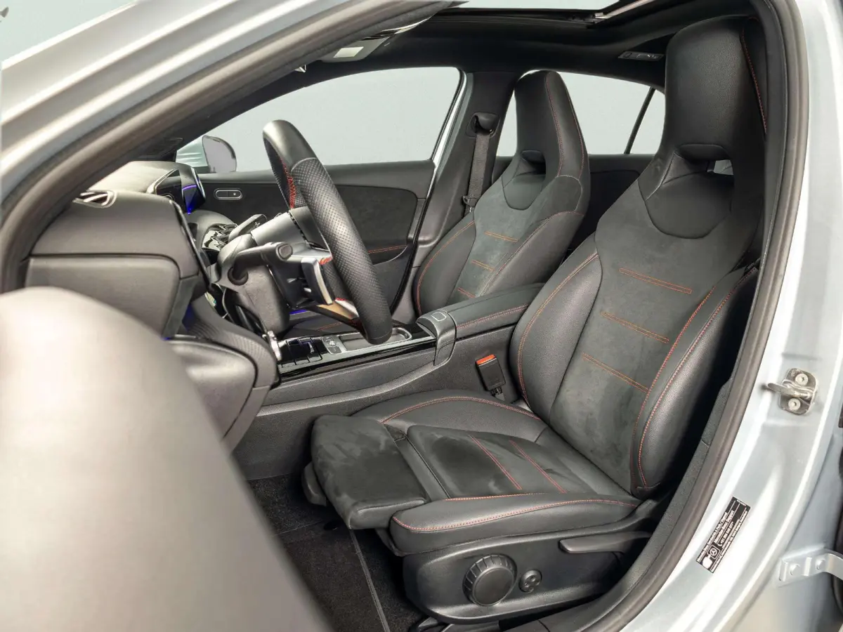 Hatchback 250 e Business Solution AMG Panorama dak