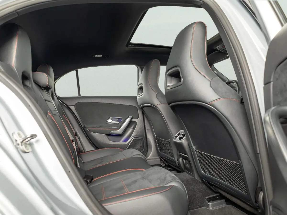 Hatchback 250 e Business Solution AMG Panorama dak