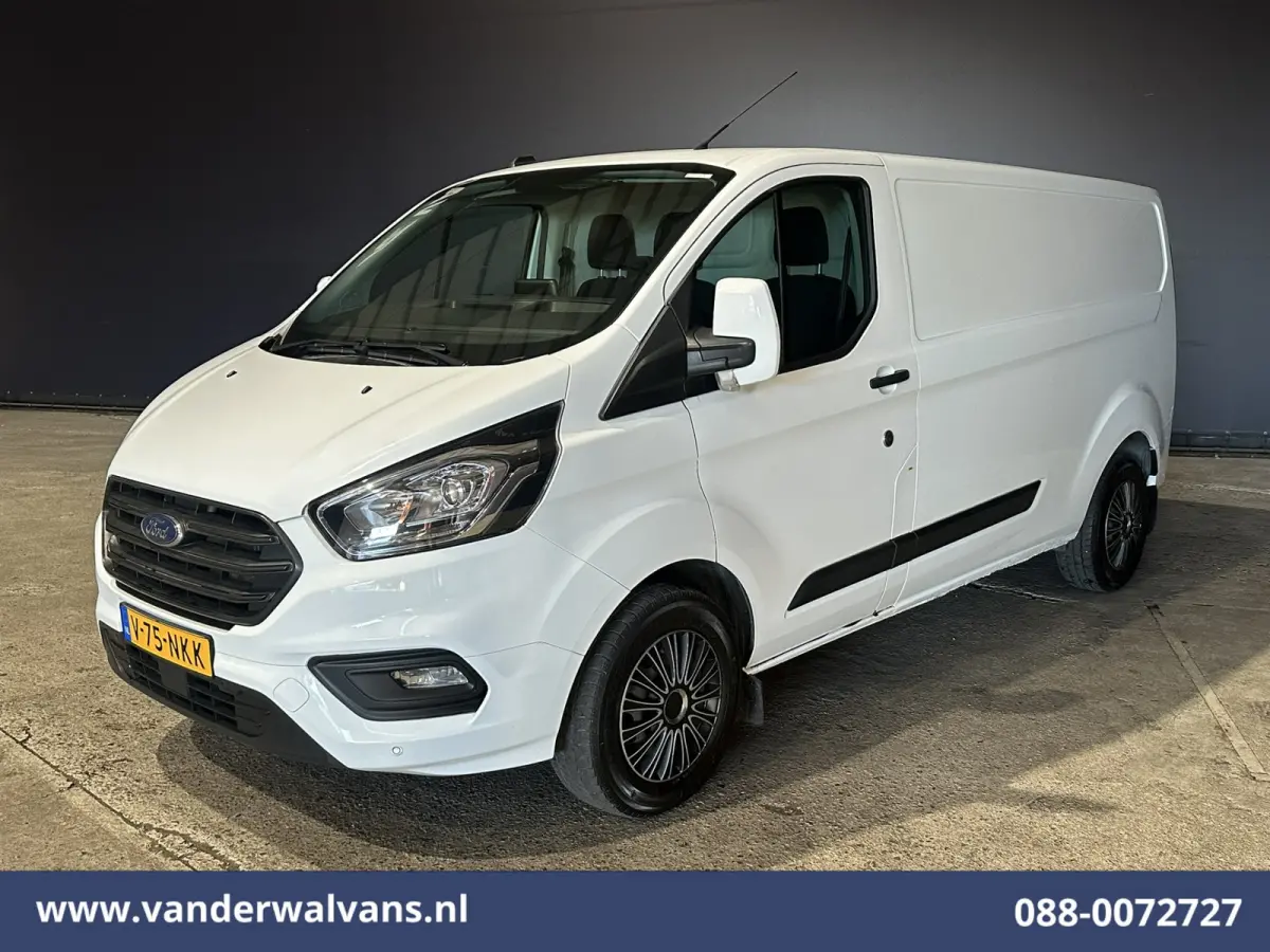2.0 TDCI 131pk L2H1 Euro6 Airco | LED | Apple Carplay | Cruisecontrol | 2800kg Trekhaak Parkeersensoren, Stoelverwarming, Verwarmde voorruit, Bijrijdersbank