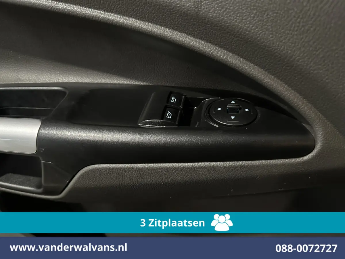 1.5 EcoBlue 100pk L2H1 Euro6 Airco | 3-Zits | Camera | Navigatie | Verwarmde voorruit Parkeersensoren, Bijrijdersbank