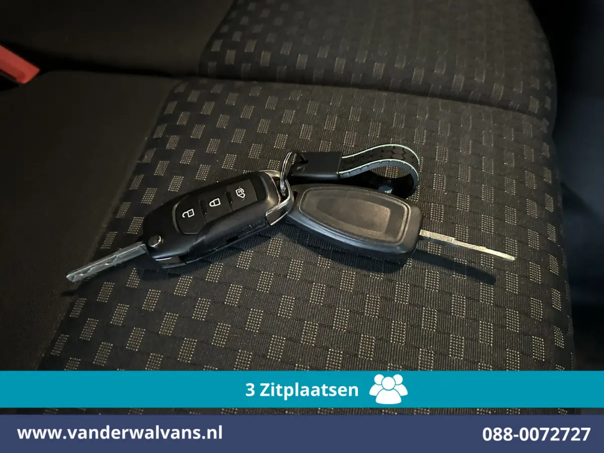 1.5 EcoBlue 100pk L2H1 Euro6 Airco | 3-Zits | Camera | Navigatie | Verwarmde voorruit Parkeersensoren, Bijrijdersbank