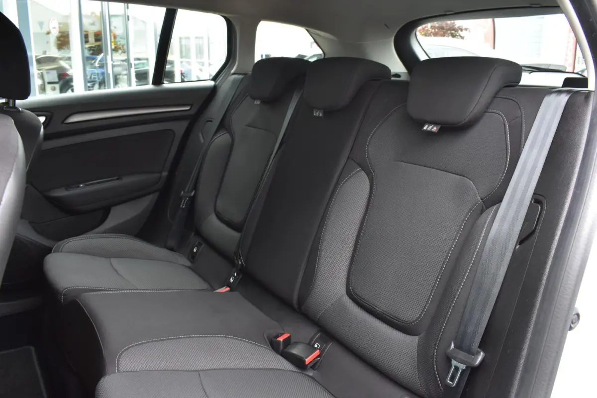 1.3 TCe 140 Equilibre|Navi|Cruise|PDC|Airco|