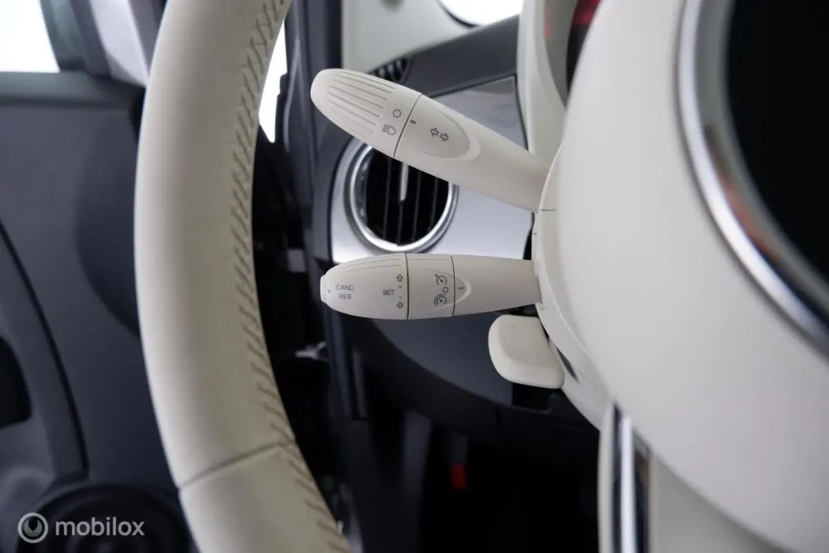 1.0 Hybrid Lounge 1.0 Hybrid Lounge 1/2leer|cruise|nav|dab|lmv15