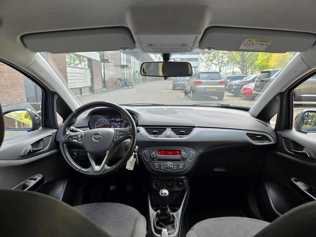 1.4 Favourite 5drs 2018 98dkm Airco/NAVI/CARPLAY