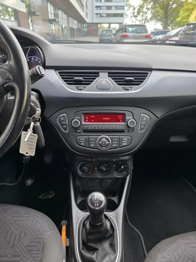 1.4 Favourite 5drs 2018 98dkm Airco/NAVI/CARPLAY