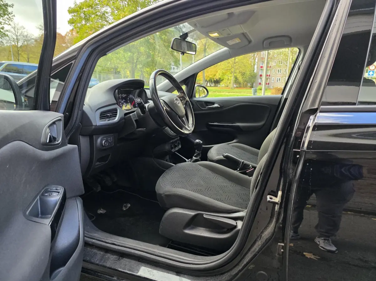 1.4 Favourite 5drs 2018 98dkm Airco/NAVI/CARPLAY