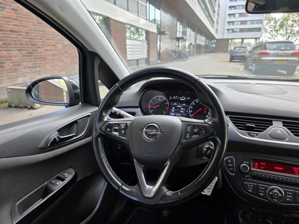 1.4 Favourite 5drs 2018 98dkm Airco/NAVI/CARPLAY
