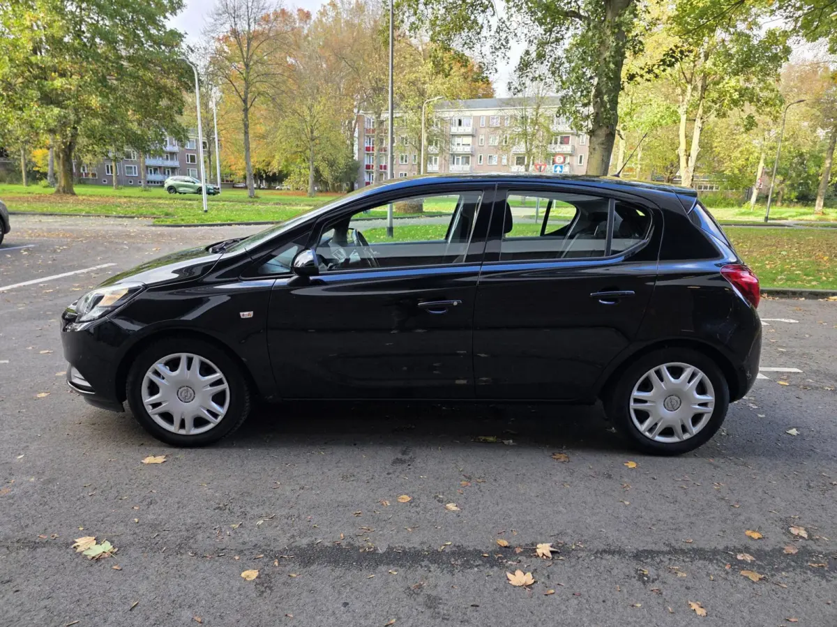 1.4 Favourite 5drs 2018 98dkm Airco/NAVI/CARPLAY