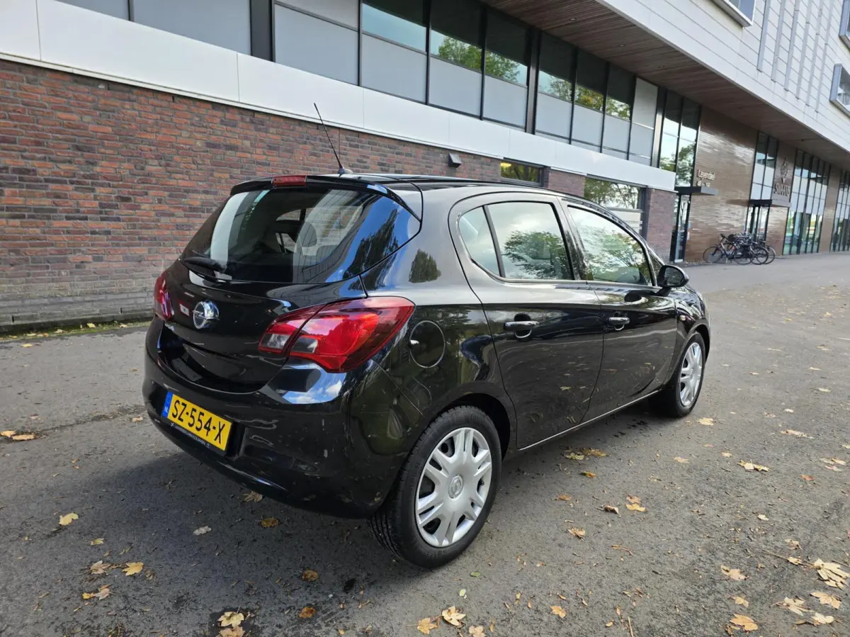 1.4 Favourite 5drs 2018 98dkm Airco/NAVI/CARPLAY