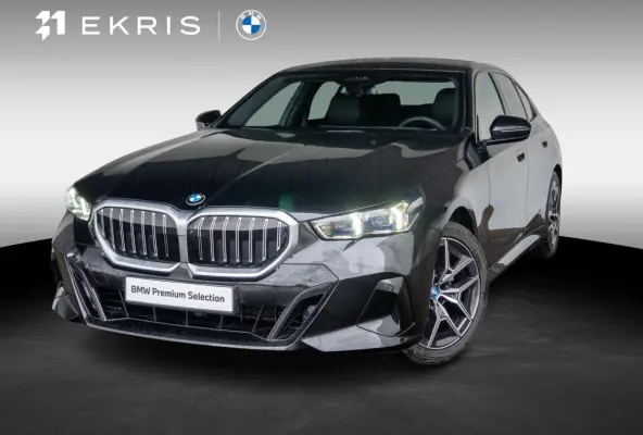 520i | M Sportpakket | Innovation Pack | Verwarmd Stuurwiel | Comfort Access | Panoramadak | Stoelverwarming | Harman-Kardon | Trekhaak