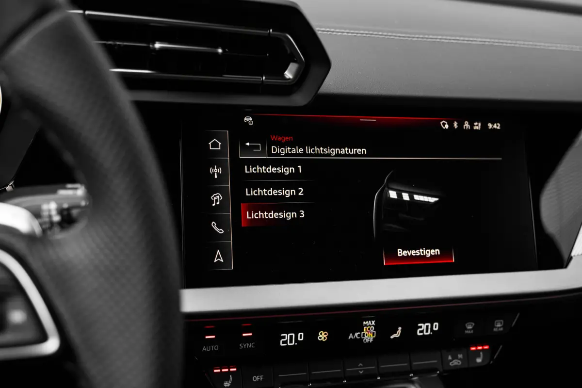 S edition | Aluminium optiek in het interieur | Assistentiepakket Rijden en Parkeren Plus | Audi virtual cockpit