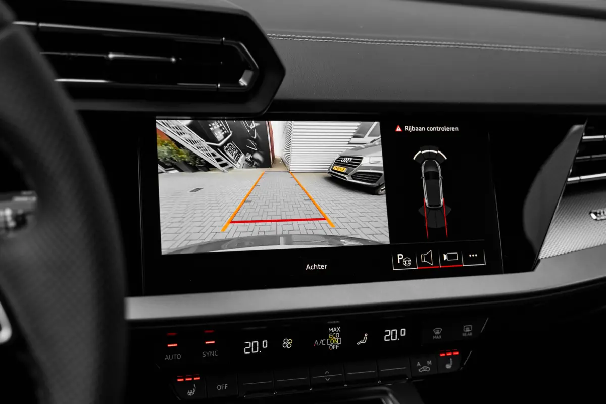 S edition | Aluminium optiek in het interieur | Assistentiepakket Rijden en Parkeren Plus | Audi virtual cockpit