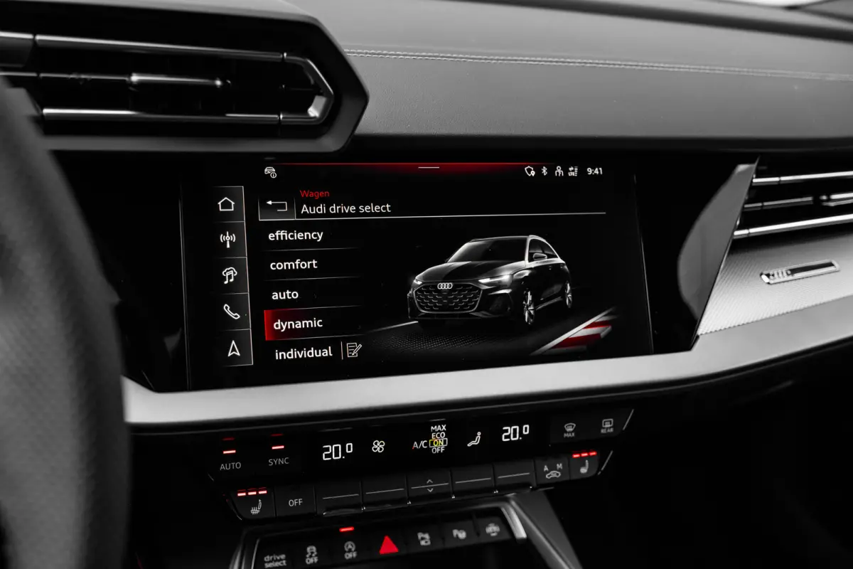 S edition | Aluminium optiek in het interieur | Assistentiepakket Rijden en Parkeren Plus | Audi virtual cockpit