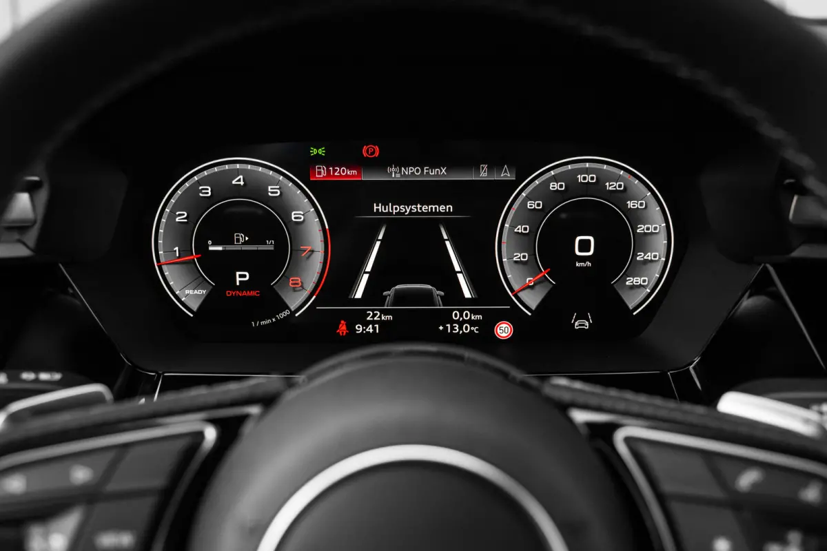 S edition | Aluminium optiek in het interieur | Assistentiepakket Rijden en Parkeren Plus | Audi virtual cockpit