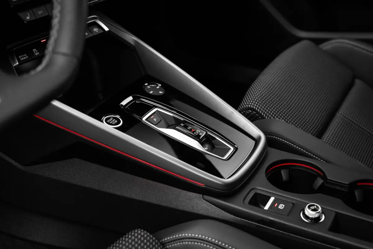 S edition | Aluminium optiek in het interieur | Assistentiepakket Rijden en Parkeren Plus | Audi virtual cockpit